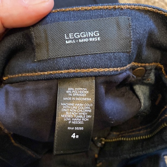 Express Mia Mid Rise Skinny Jean | Jegging | 4 - Picture 4 of 4